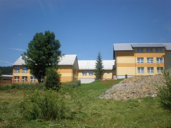 Objekt škôlky a jedálne